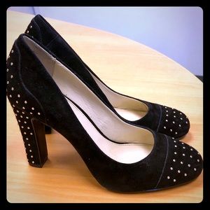 Black with gold stud Anne Klein heels
